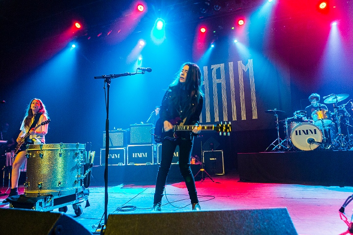 Haim @ Trix, picture 5, photographed by Edwin Houdevelt - FrontView Magazine
