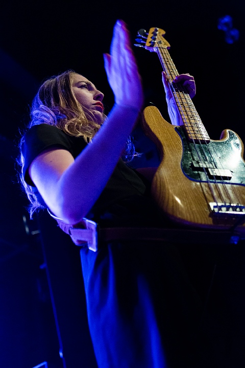 Haim @ Trix, picture 9, photographed by Edwin Houdevelt - FrontView Magazine