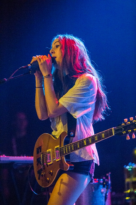 Haim @ Trix, picture 12, photographed by Edwin Houdevelt - FrontView Magazine