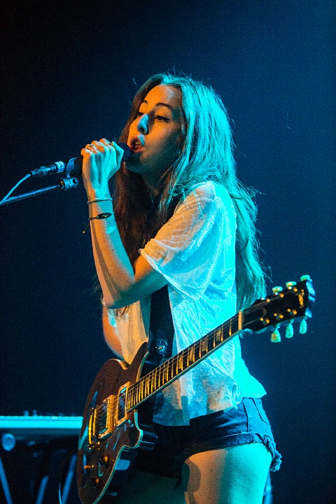 Haim @ Trix, picture 16, photographed by Edwin Houdevelt - FrontView Magazine