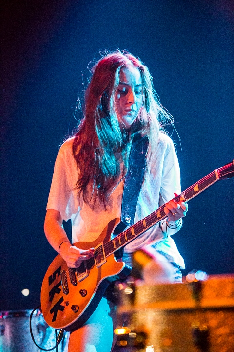 Haim @ Trix, picture 20, photographed by Edwin Houdevelt - FrontView Magazine