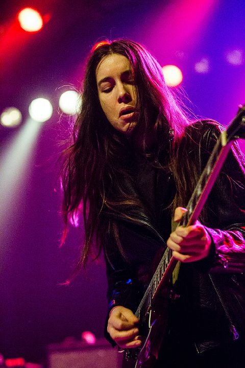 Haim @ Trix, picture 28, photographed by Edwin Houdevelt - FrontView Magazine