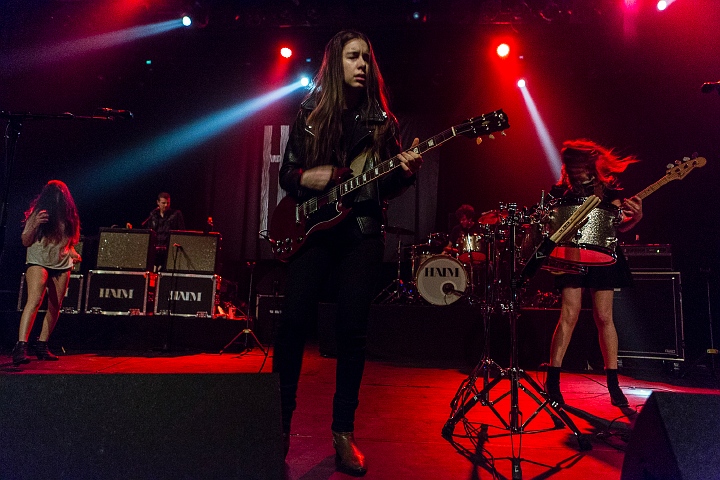 Haim @ Trix, picture 31, photographed by Edwin Houdevelt - FrontView Magazine
