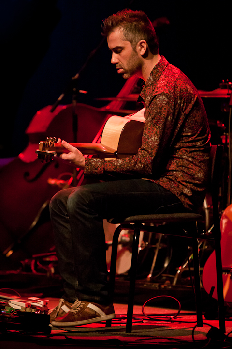 Stef Bos & Band @ de Warande, picture 2, photographed by Carine Wouters - FrontView Magazine