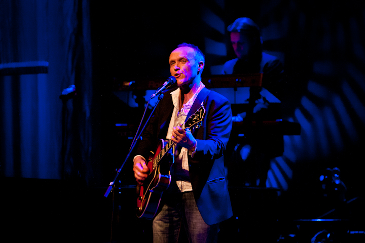 Stef Bos & Band @ de Warande, picture 5, photographed by Carine Wouters - FrontView Magazine