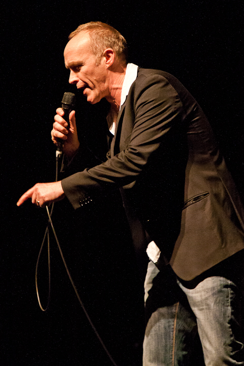 Stef Bos & Band @ de Warande, picture 15, photographed by Carine Wouters - FrontView Magazine