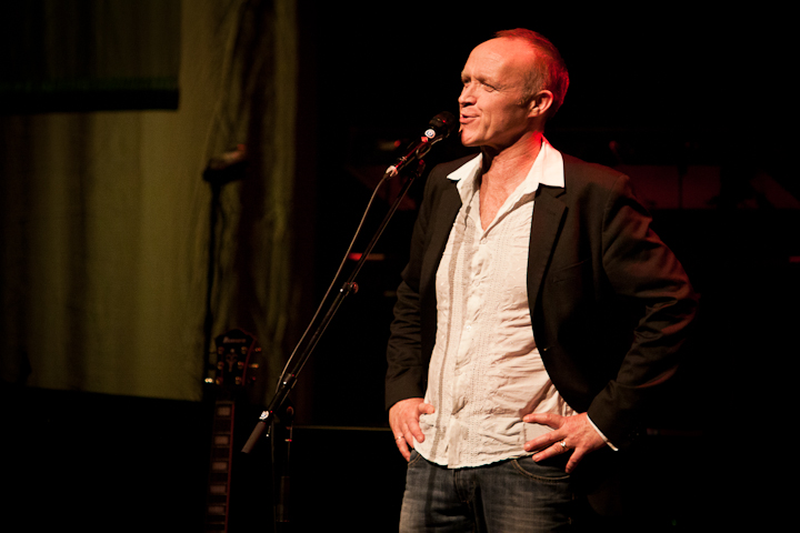 Stef Bos & Band @ de Warande, picture 27, photographed by Carine Wouters - FrontView Magazine