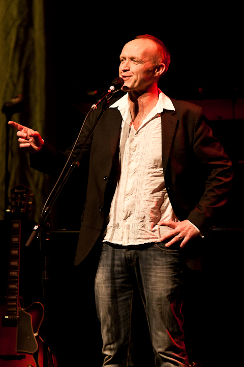 Stef Bos & Band @ de Warande, picture 28, photographed by Carine Wouters - FrontView Magazine