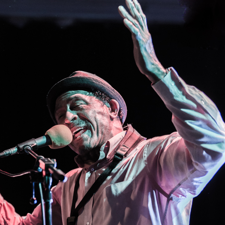 The Grandmothers of Invention @ De Casino Sint-Niklaas, picture 7, photographed by Guy Danneels - FrontView Magazine