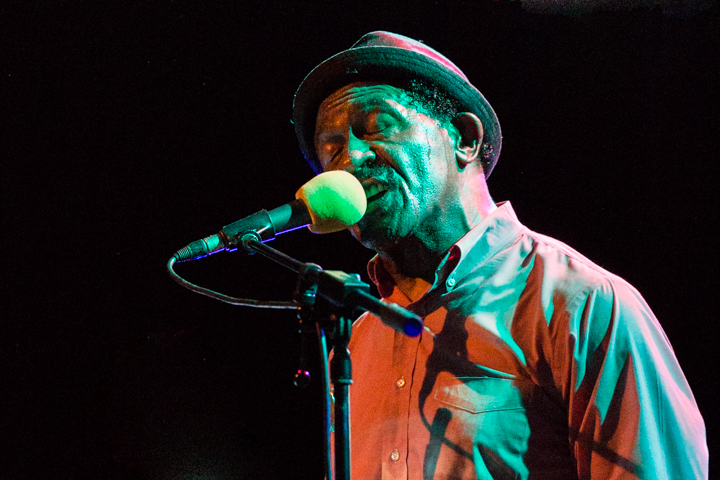 The Grandmothers of Invention @ De Casino Sint-Niklaas, picture 26, photographed by Guy Danneels - FrontView Magazine