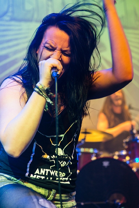 Bliksem @ De Pit, picture 1, photographed by Edwin Houdevelt - FrontView Magazine