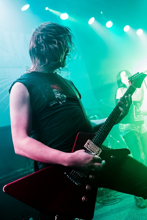 Bliksem @ De Pit, picture 2, photographed by Edwin Houdevelt - FrontView Magazine