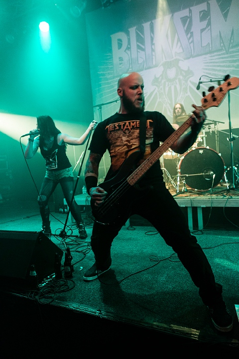 Bliksem @ De Pit, picture 3, photographed by Edwin Houdevelt - FrontView Magazine