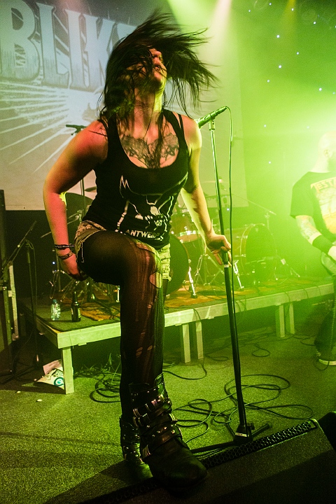 Bliksem @ De Pit, picture 14, photographed by Edwin Houdevelt - FrontView Magazine