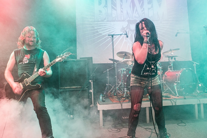 Bliksem @ De Pit, picture 28, photographed by Edwin Houdevelt - FrontView Magazine