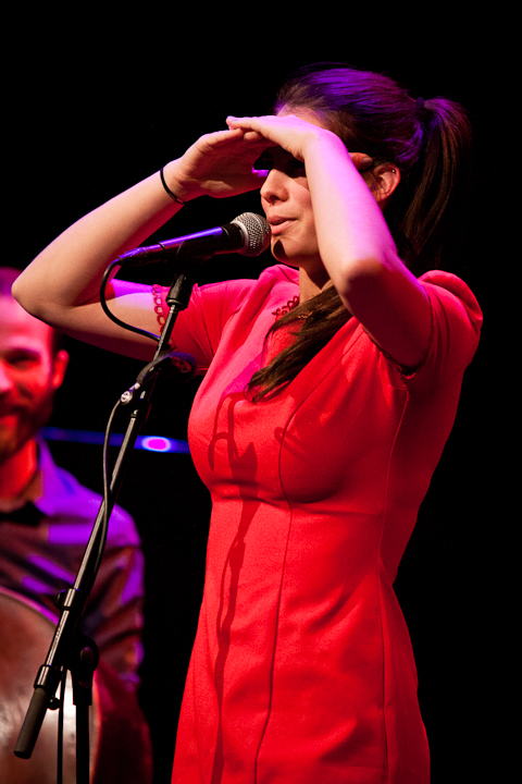 Love Like Birds @ de Warande, picture 9, photographed by Carine Wouters - FrontView Magazine