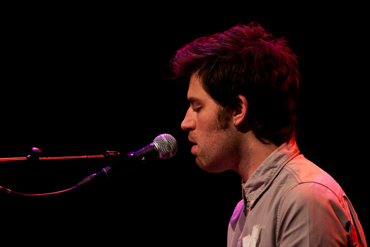 Love Like Birds @ de Warande, picture 12, photographed by Carine Wouters - FrontView Magazine