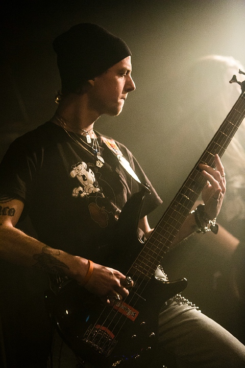 Ynfamia @ De Pit, picture 21, photographed by Edwin Houdevelt - FrontView Magazine