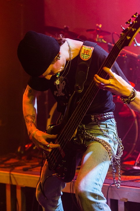Ynfamia @ De Pit, picture 26, photographed by Edwin Houdevelt - FrontView Magazine