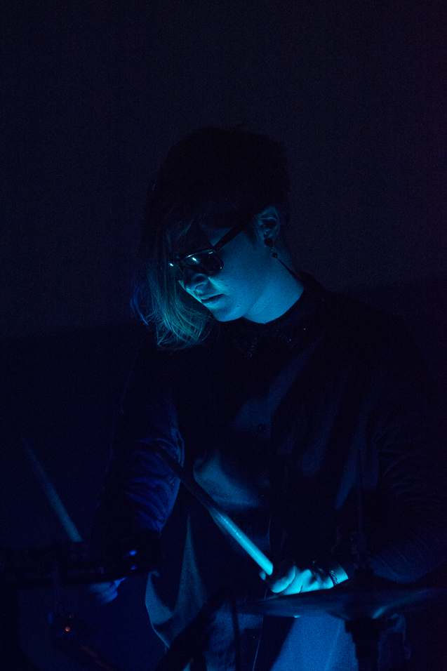 Glasvegas @ Het Depot, picture 3, photographed by Alexander Eyckmans - FrontView Magazine