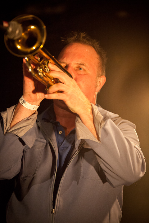 De Raggende Manne @ 013, picture 15, photographed by Gunter Van Hoye - FrontView Magazine