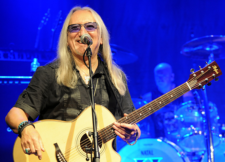Uriah Heep @ Bosuil Weert (NL), foto 20, foto's door Paul Nouwen - FrontView Magazine