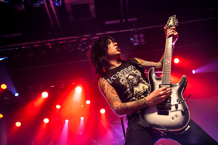 Black Veil Brides @ Trix, picture 4, photographed by Dorien Goetschalckx - FrontView Magazine