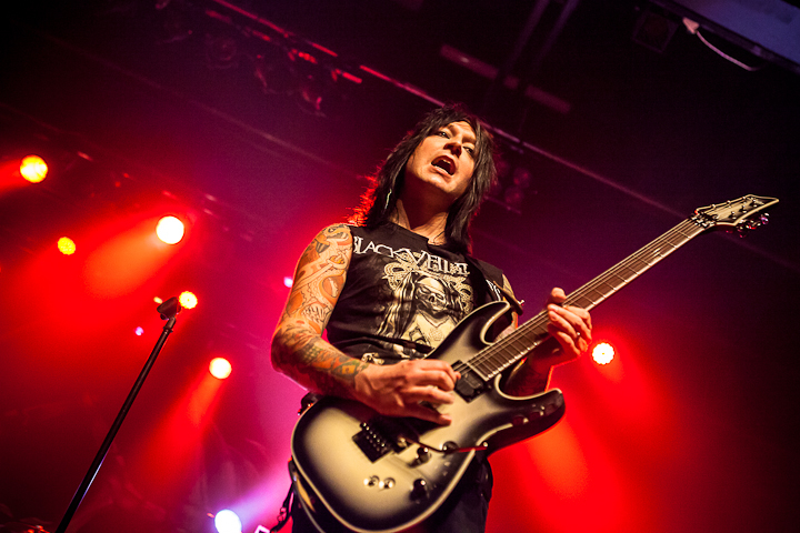 Black Veil Brides @ Trix, picture 10, photographed by Dorien Goetschalckx - FrontView Magazine