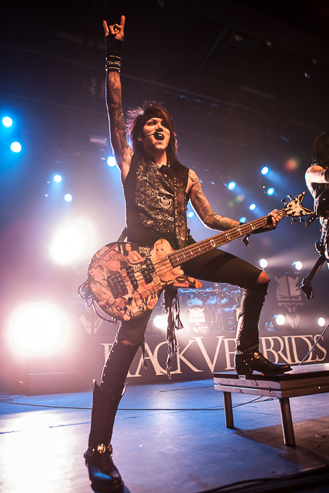 Black Veil Brides @ Trix, picture 13, photographed by Dorien Goetschalckx - FrontView Magazine