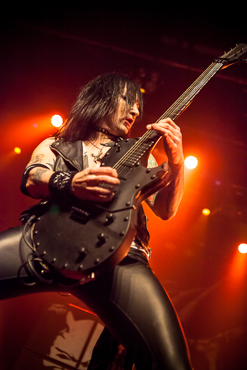 Black Veil Brides @ Trix, picture 20, photographed by Dorien Goetschalckx - FrontView Magazine