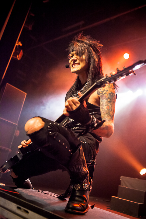 Black Veil Brides @ Trix, picture 22, photographed by Dorien Goetschalckx - FrontView Magazine