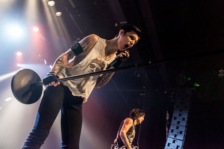 Black Veil Brides @ Trix, picture 26, photographed by Dorien Goetschalckx - FrontView Magazine