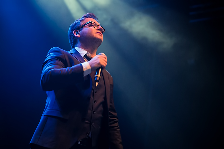 Guus Meeuwis - Het Kan Hier Zo Mooi Zijn @ 013, picture 3, photographed by Elke Briers - FrontView Magazine