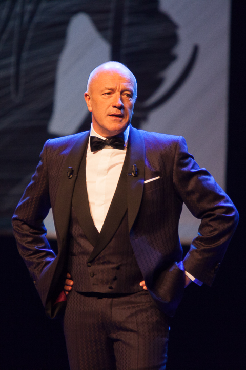Geert Hoste King @ Stadsschouwburg, picture 4, photographed by Koen Rondelez - FrontView Magazine
