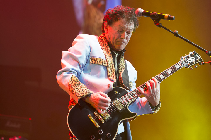 Golden years 25th edition @ sportpaleis, picture 5, photographed by Steven Stausens - FrontView Magazine