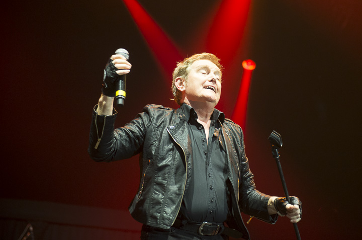 Golden years 25th edition @ sportpaleis, picture 7, photographed by Steven Stausens - FrontView Magazine