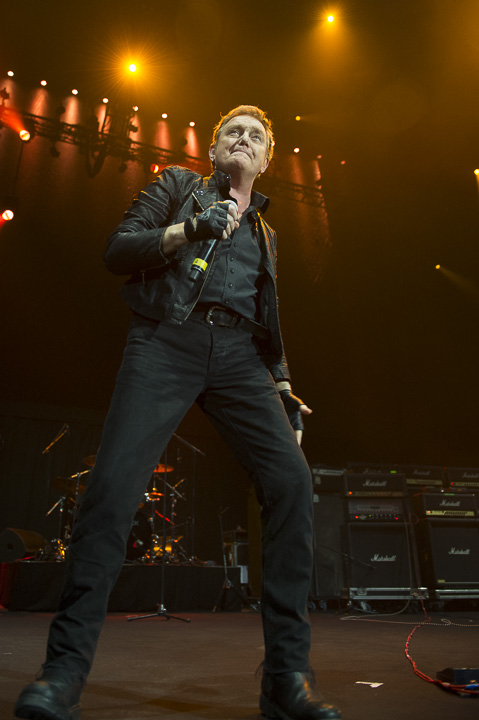 Golden years 25th edition @ sportpaleis, picture 8, photographed by Steven Stausens - FrontView Magazine