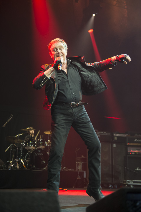 Golden years 25th edition @ sportpaleis, picture 13, photographed by Steven Stausens - FrontView Magazine