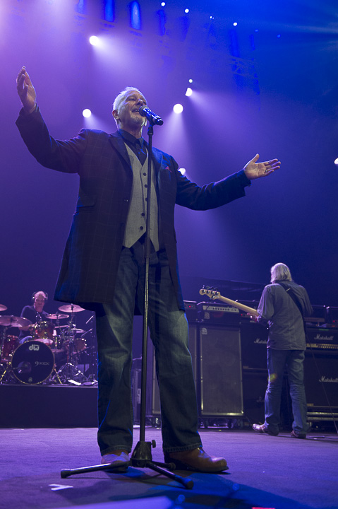 Golden years 25th edition @ sportpaleis, picture 29, photographed by Steven Stausens - FrontView Magazine