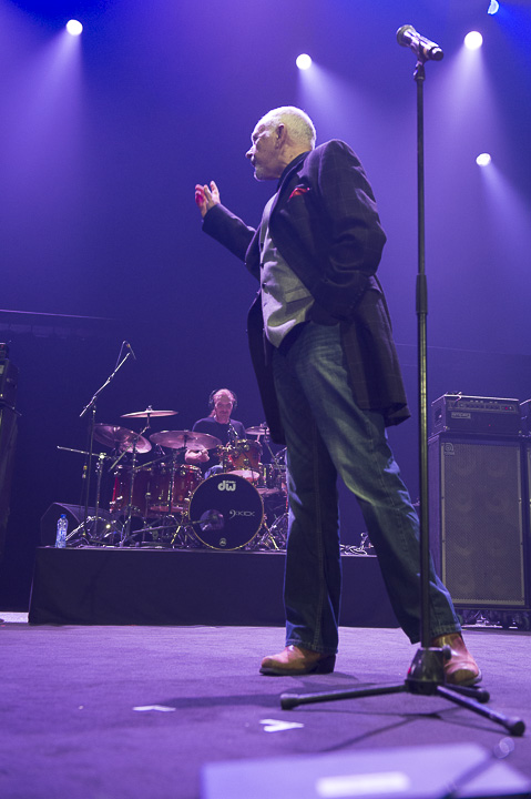 Golden years 25th edition @ sportpaleis, picture 30, photographed by Steven Stausens - FrontView Magazine