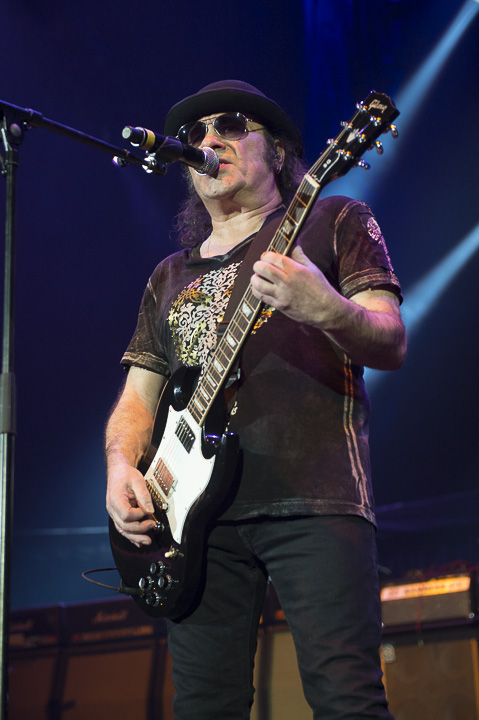 Golden years 25th edition @ sportpaleis, picture 79, photographed by Steven Stausens - FrontView Magazine