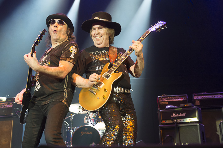 Golden years 25th edition @ sportpaleis, picture 81, photographed by Steven Stausens - FrontView Magazine