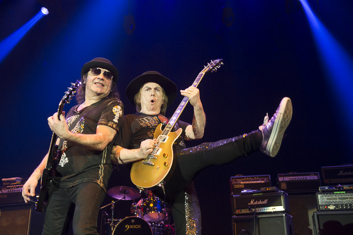 Golden years 25th edition @ sportpaleis, picture 82, photographed by Steven Stausens - FrontView Magazine