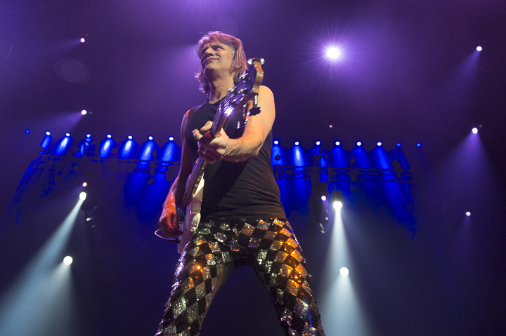 Golden years 25th edition @ sportpaleis, picture 86, photographed by Steven Stausens - FrontView Magazine