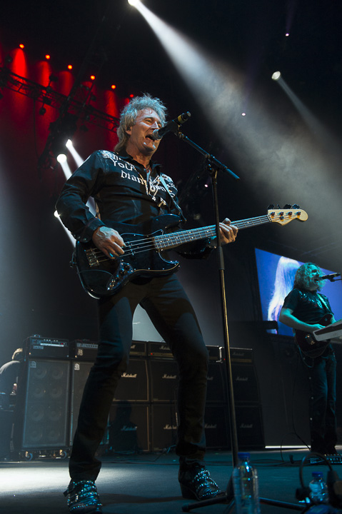 Golden years 25th edition @ sportpaleis, picture 96, photographed by Steven Stausens - FrontView Magazine