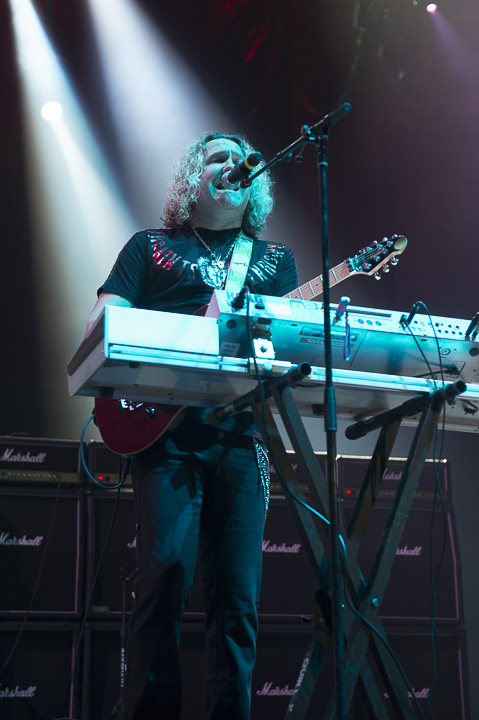 Golden years 25th edition @ sportpaleis, picture 98, photographed by Steven Stausens - FrontView Magazine