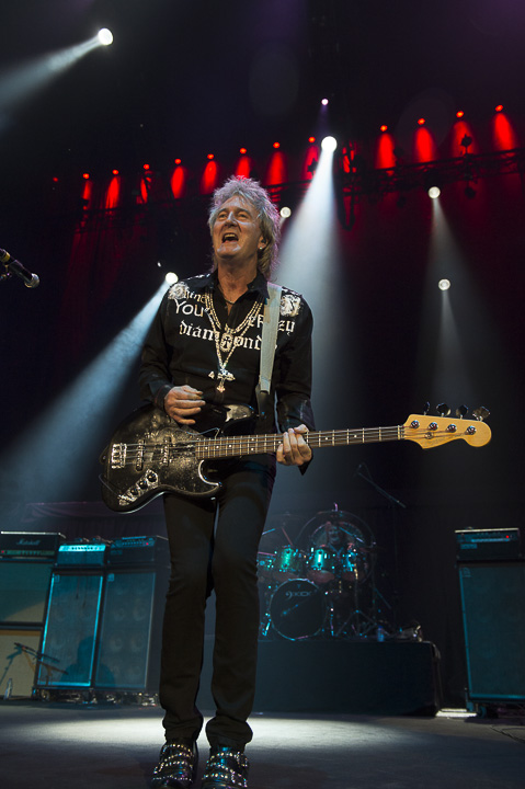 Golden years 25th edition @ sportpaleis, picture 100, photographed by Steven Stausens - FrontView Magazine