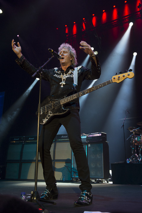 Golden years 25th edition @ sportpaleis, picture 101, photographed by Steven Stausens - FrontView Magazine