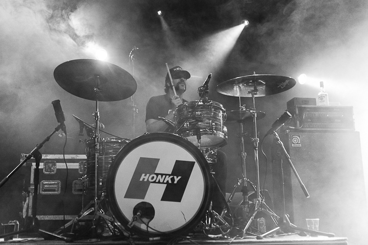 Honky @ Mezz, picture 6, photographed by Dorien Goetschalckx - FrontView Magazine