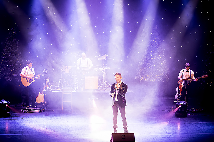 Christoff - Kerstconcert @ CC Den Egger, picture 5, photographed by Elke Briers - FrontView Magazine